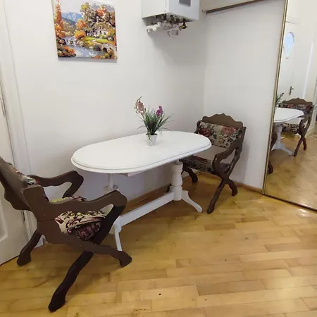 Best Apartment Plosha Rynok Lviv Room photo